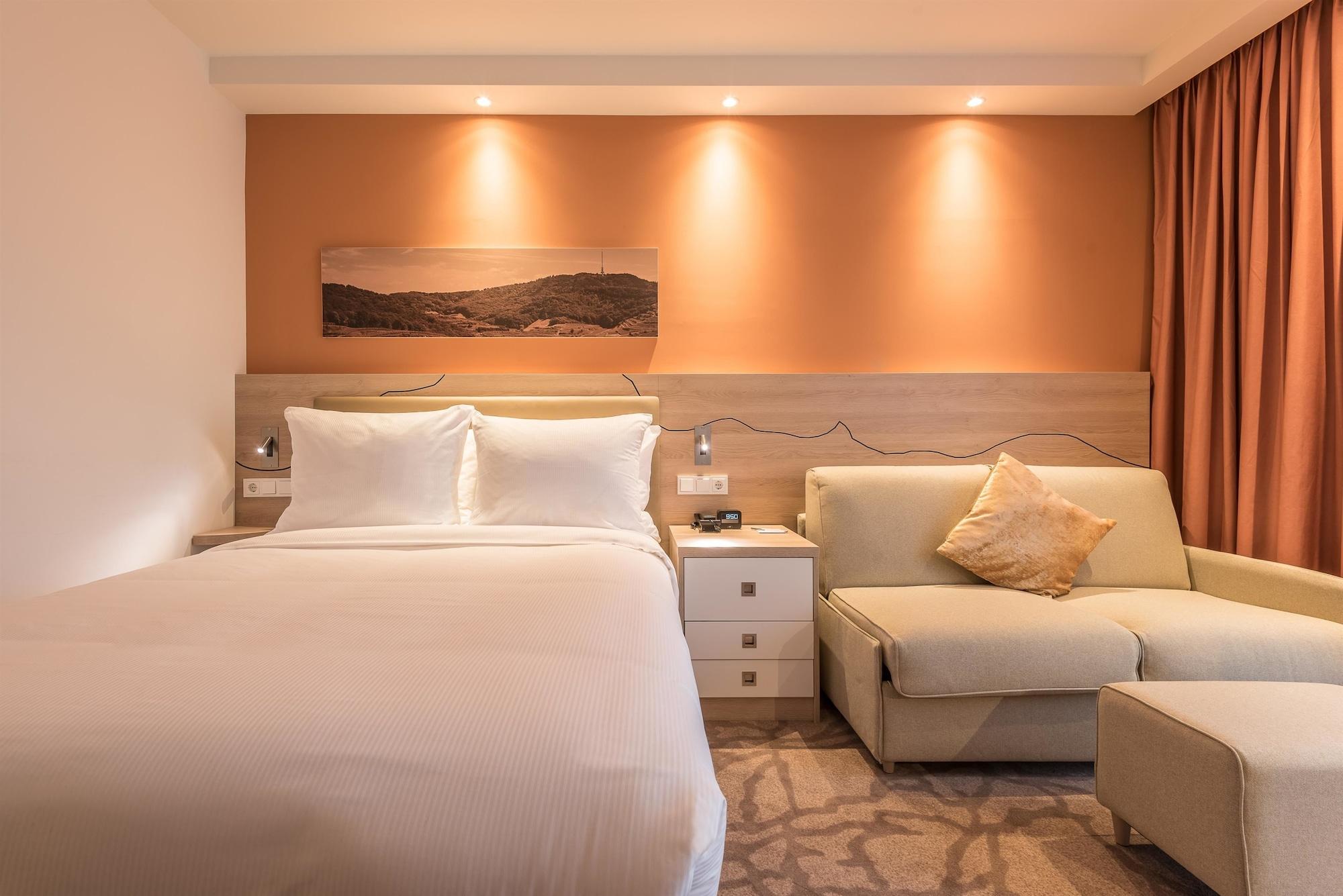 Hampton By Hilton Freiburg Hotel Екстериор снимка