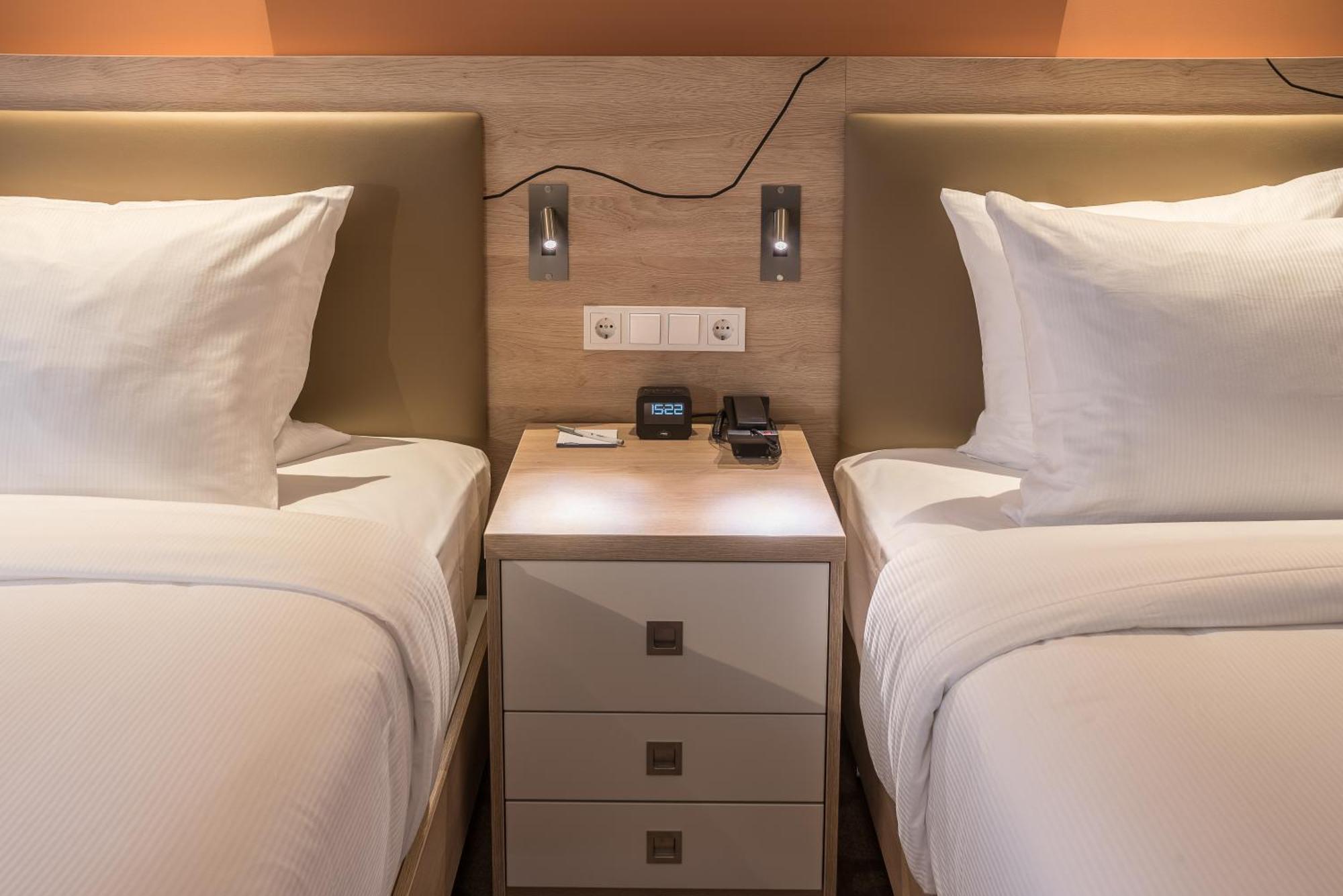 Hampton By Hilton Freiburg Hotel Екстериор снимка