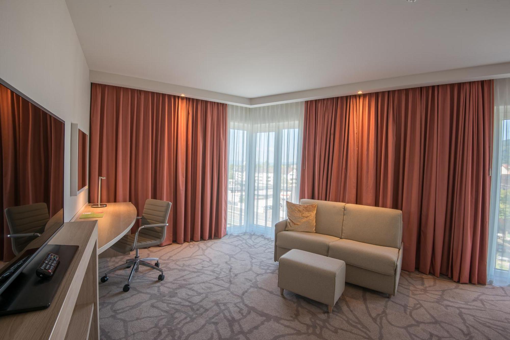 Hampton By Hilton Freiburg Hotel Екстериор снимка
