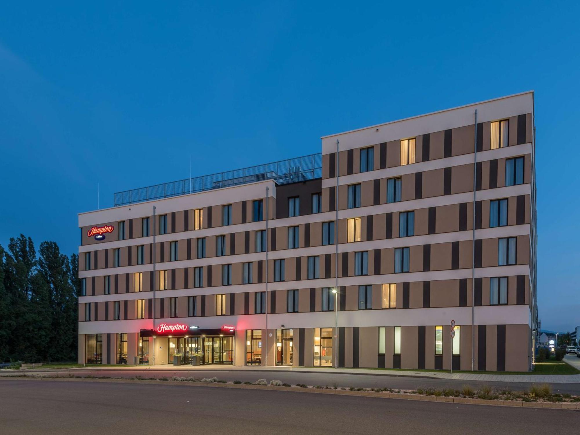 Hampton By Hilton Freiburg Hotel Екстериор снимка