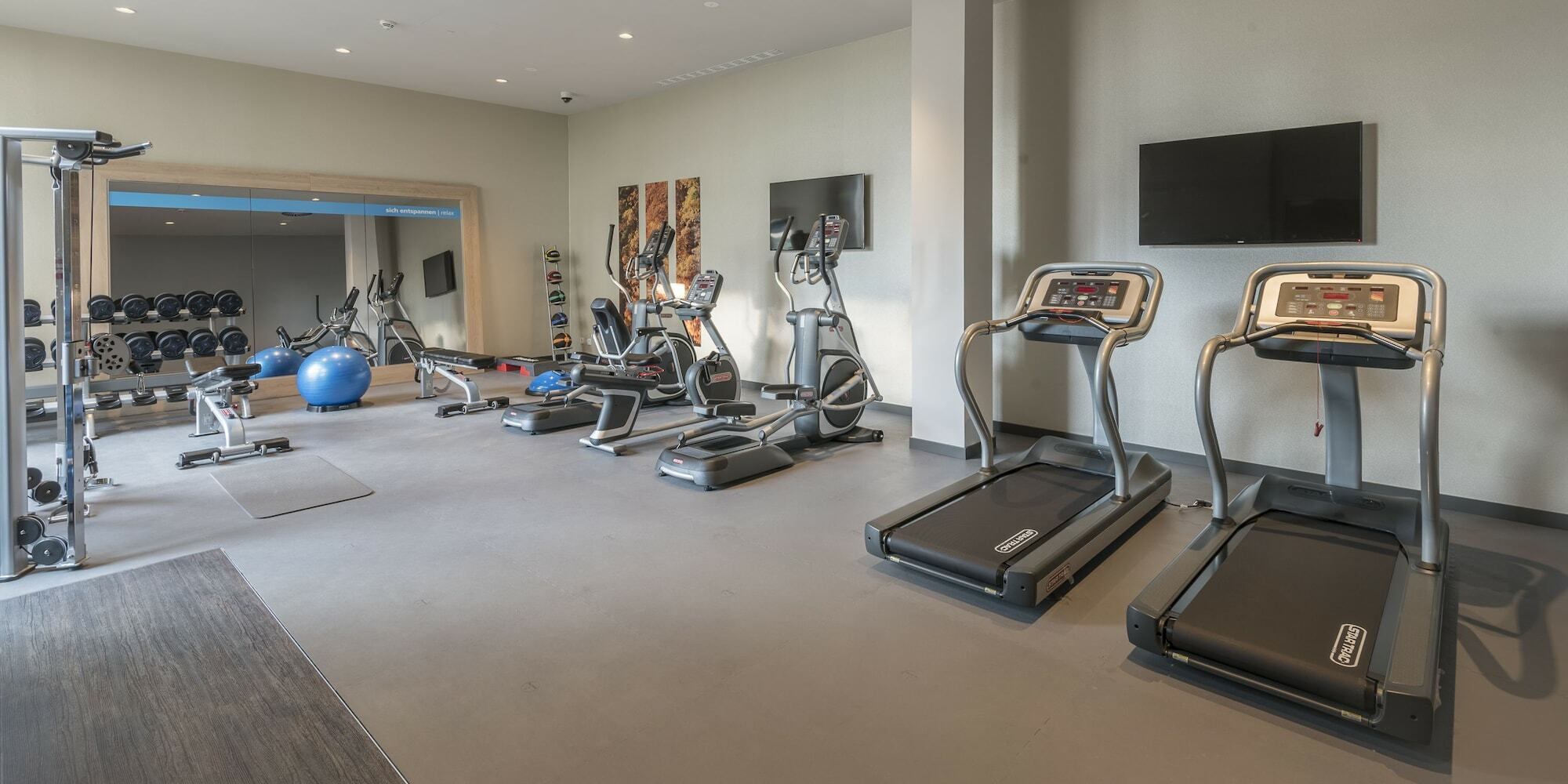 Hampton By Hilton Freiburg Hotel Екстериор снимка