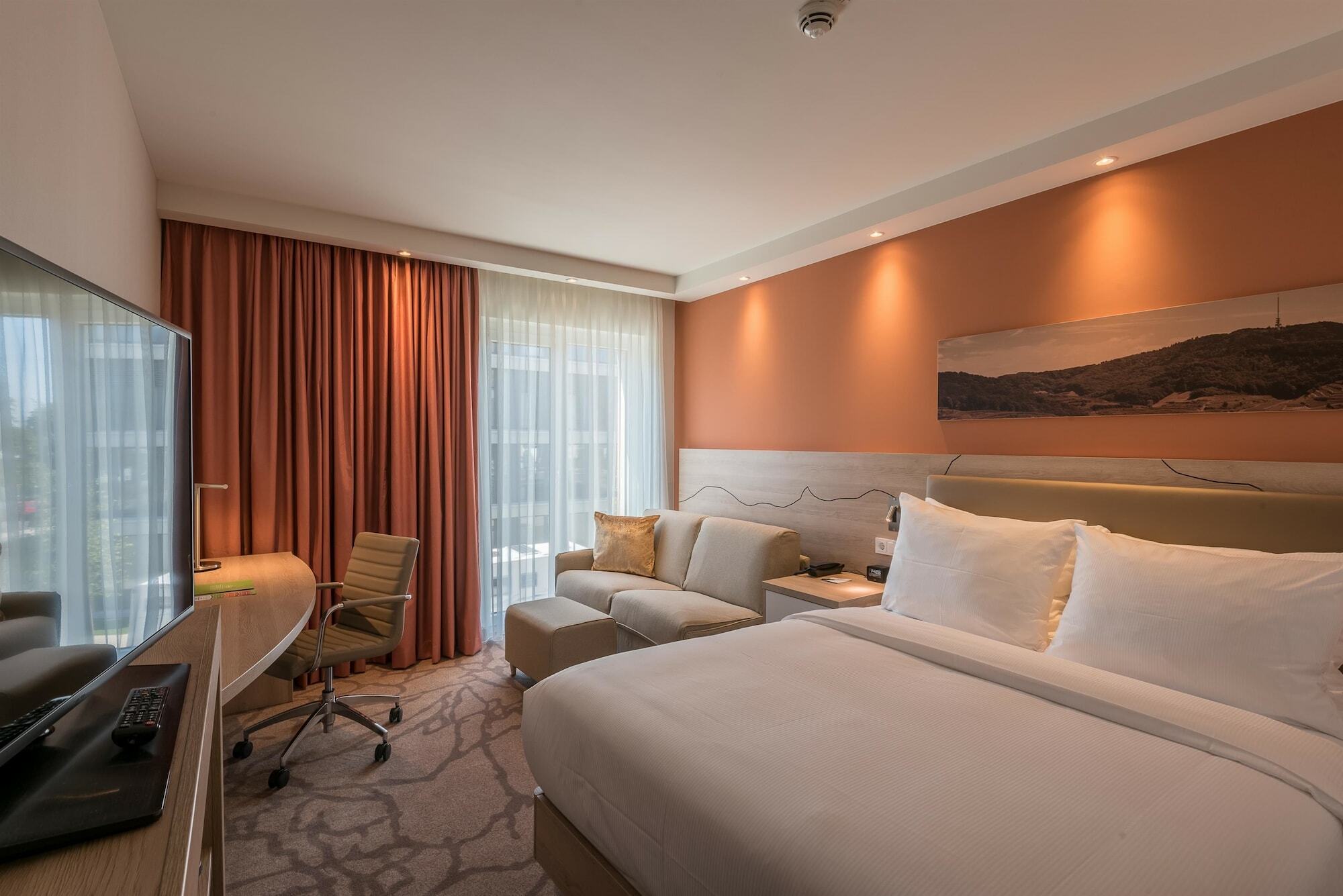 Hampton By Hilton Freiburg Hotel Екстериор снимка